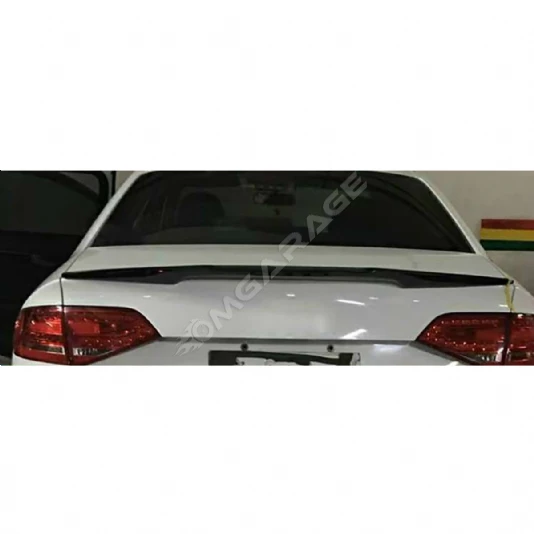 Audi A4 B8 M4 Bagaj Üstü İthal Spoiler Parlak Siyah Plastik Spoyler 2009-2012