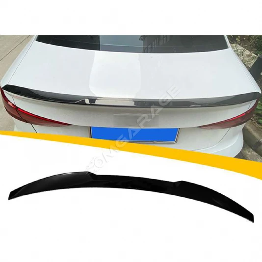 Audi A3 M4 Bagaj Üstü İthal Spoiler Parlak Siyah Plastik Spoyler 2014-2020