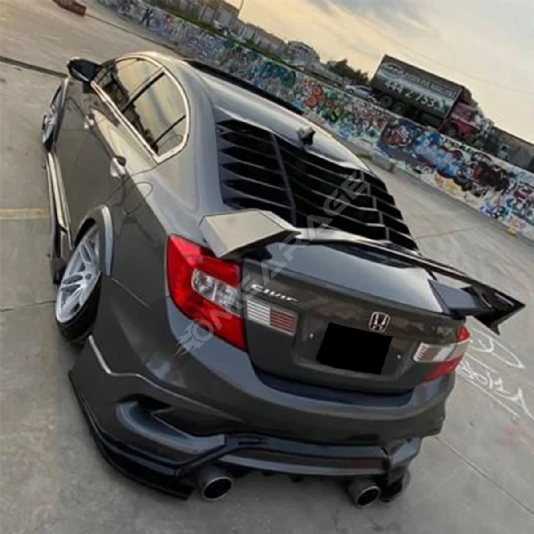 Honda Civic Fb7 Arka Cam Vizörü Parlak Siyah Plastik