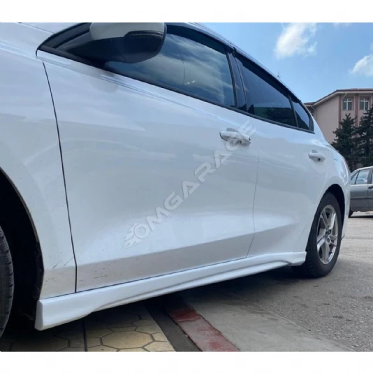 Ford Focus 4 Sedan Yan Marşpiyel Seti Mat Siyah Plastik 2 Adet 2019 2020 2021 2022 2023 2024 2025