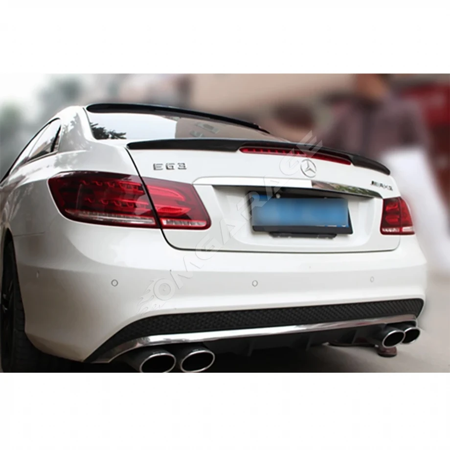 Mercedes E W207 Bagaj Üstü İthal Spoiler Parlak Siyah Plastik Spoyler 2009-2016